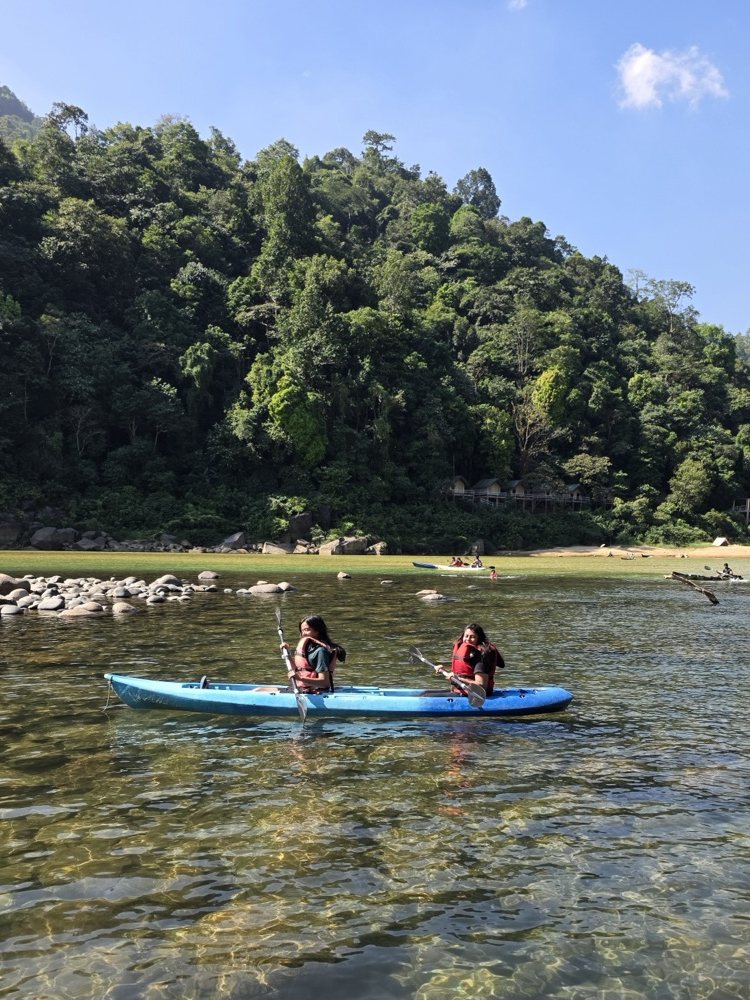 Travellers on a Charkadam trip